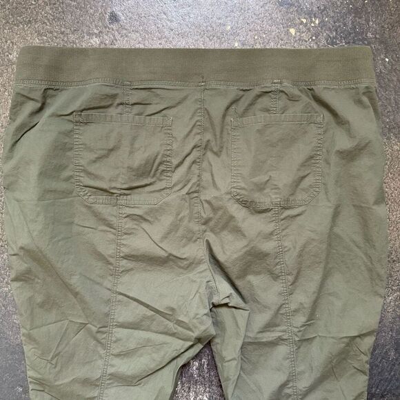 Torrid Women’s Lightweight Pants Size 4 Feel The Fit Green Measures 48 Waist - Picture 12 of 13